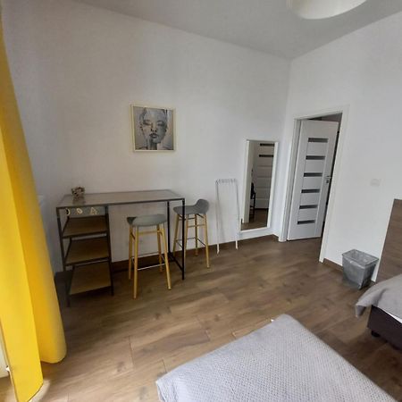 Geodezyjna'70 Cozy Rooms P1 Warschau Buitenkant foto